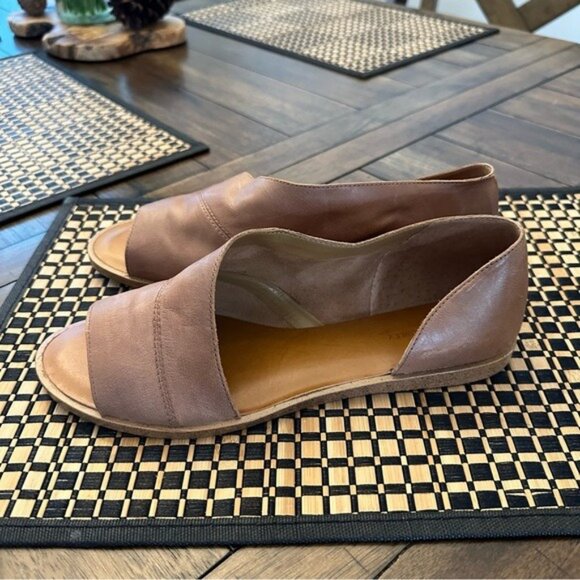 Cynthia Rowley Cosinn Brown Leather Open-Toe Flats Size 9.5 NWOT Women’s - Picture 1 of 12